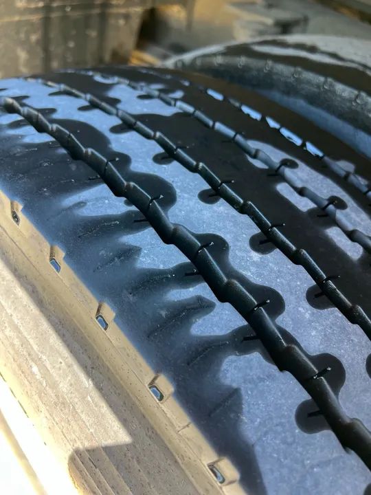 Ônibus urbano de fretamento muito novo único dono . - Foto 10