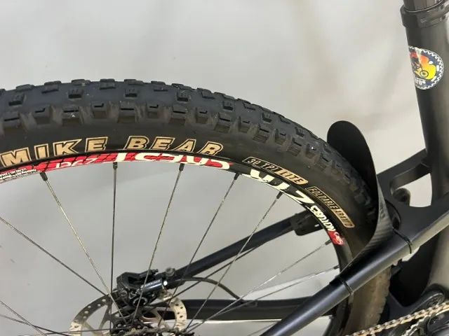 Bicicleta seminova MTB BXT carbono - Foto 5