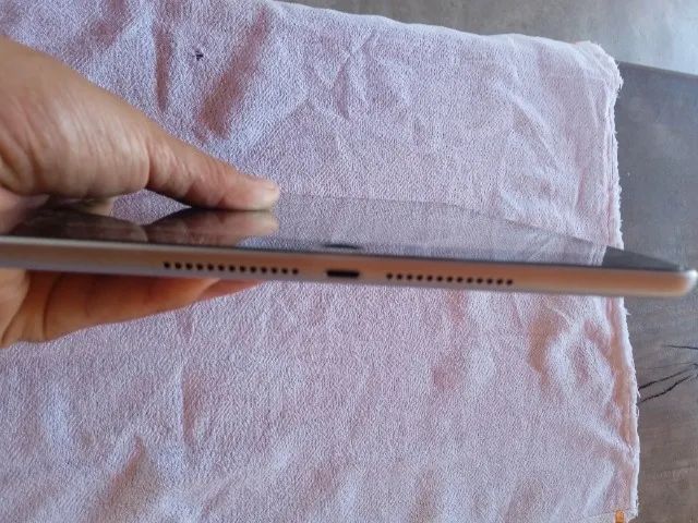 Vende-se IPAD 5 geração 32gb - Foto 4