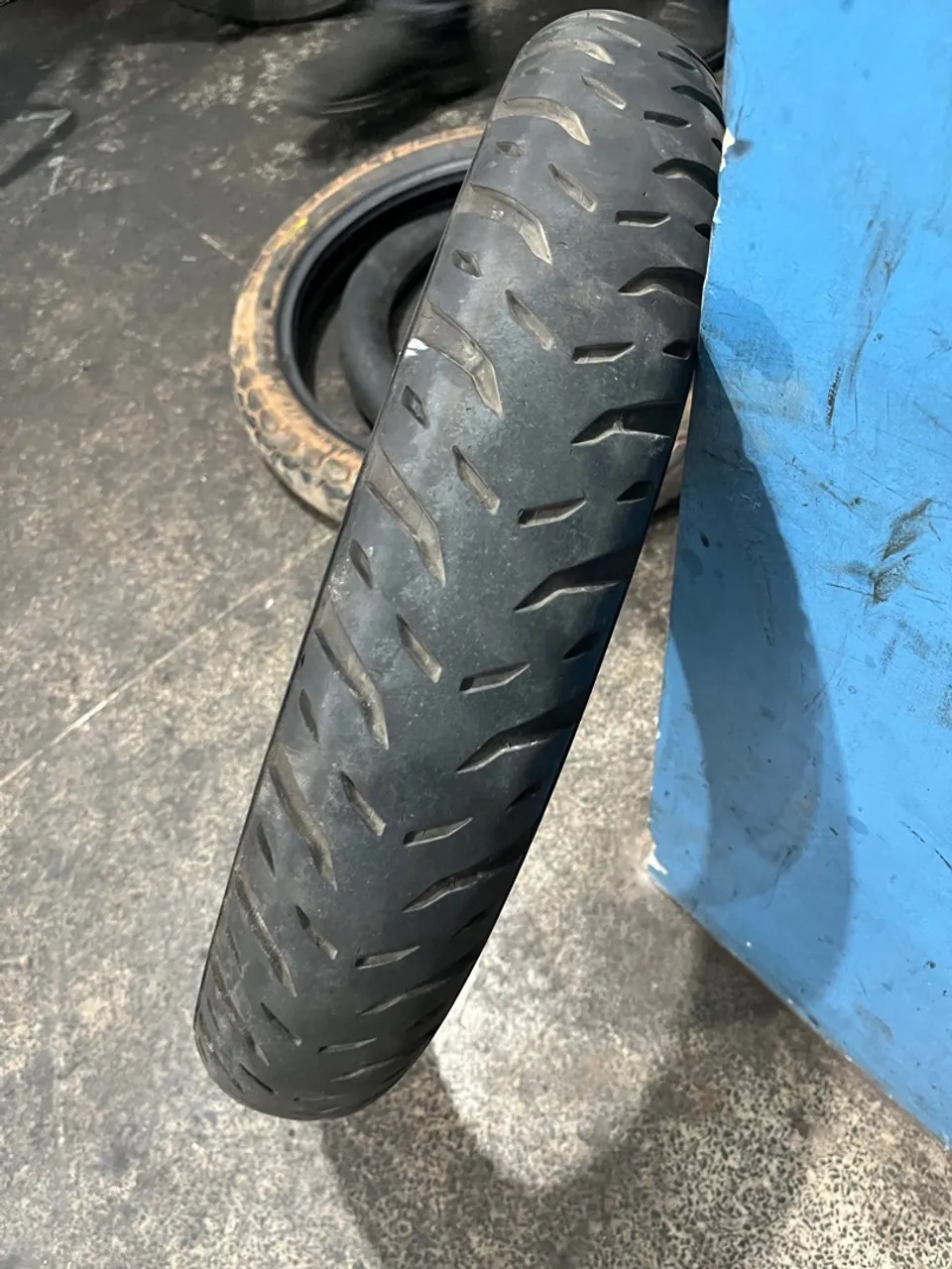 Pneu michelin traseiro Titan/fan