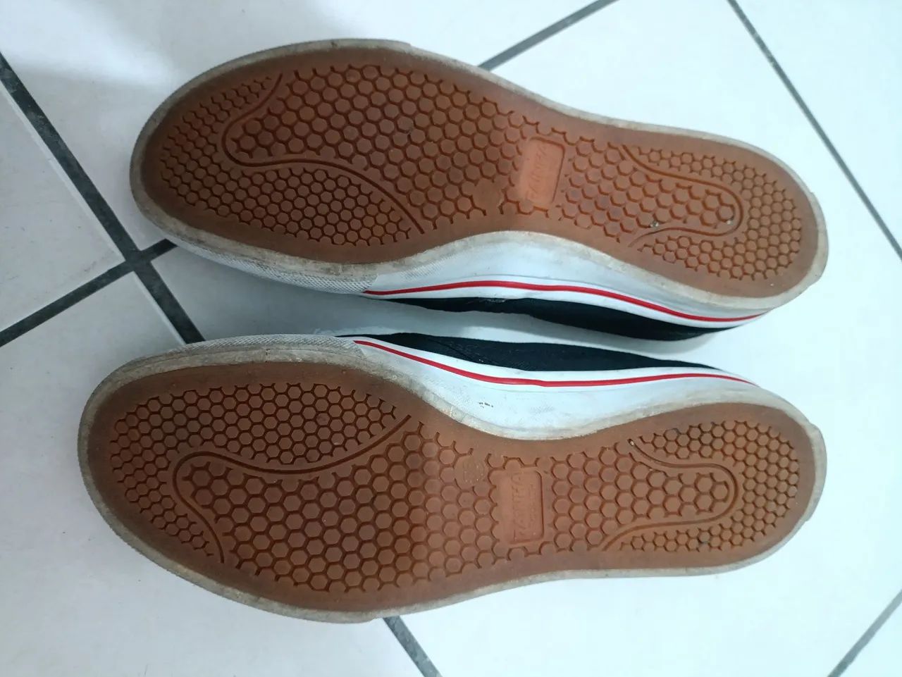 Tênis Rainha Slip On Preto - Foto 3