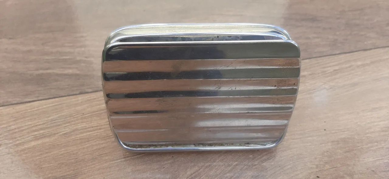 Cinzeiro fusca em Metal Cromado