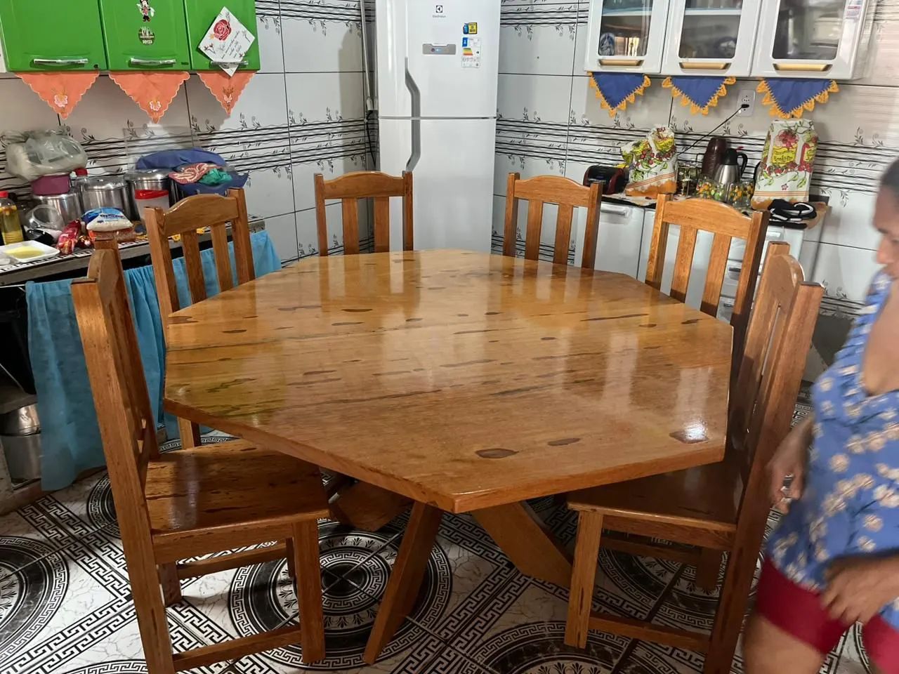 Mesa de Jantar em Madeira Maciça