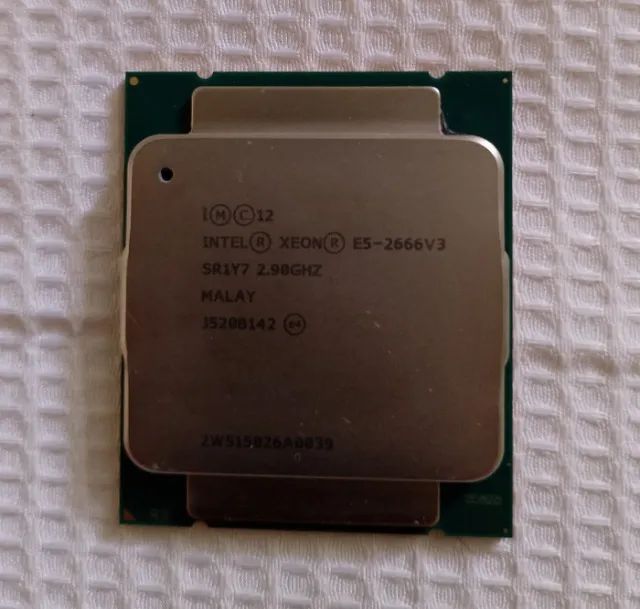 Intel Xeon E5 2666 V364317760272641120
