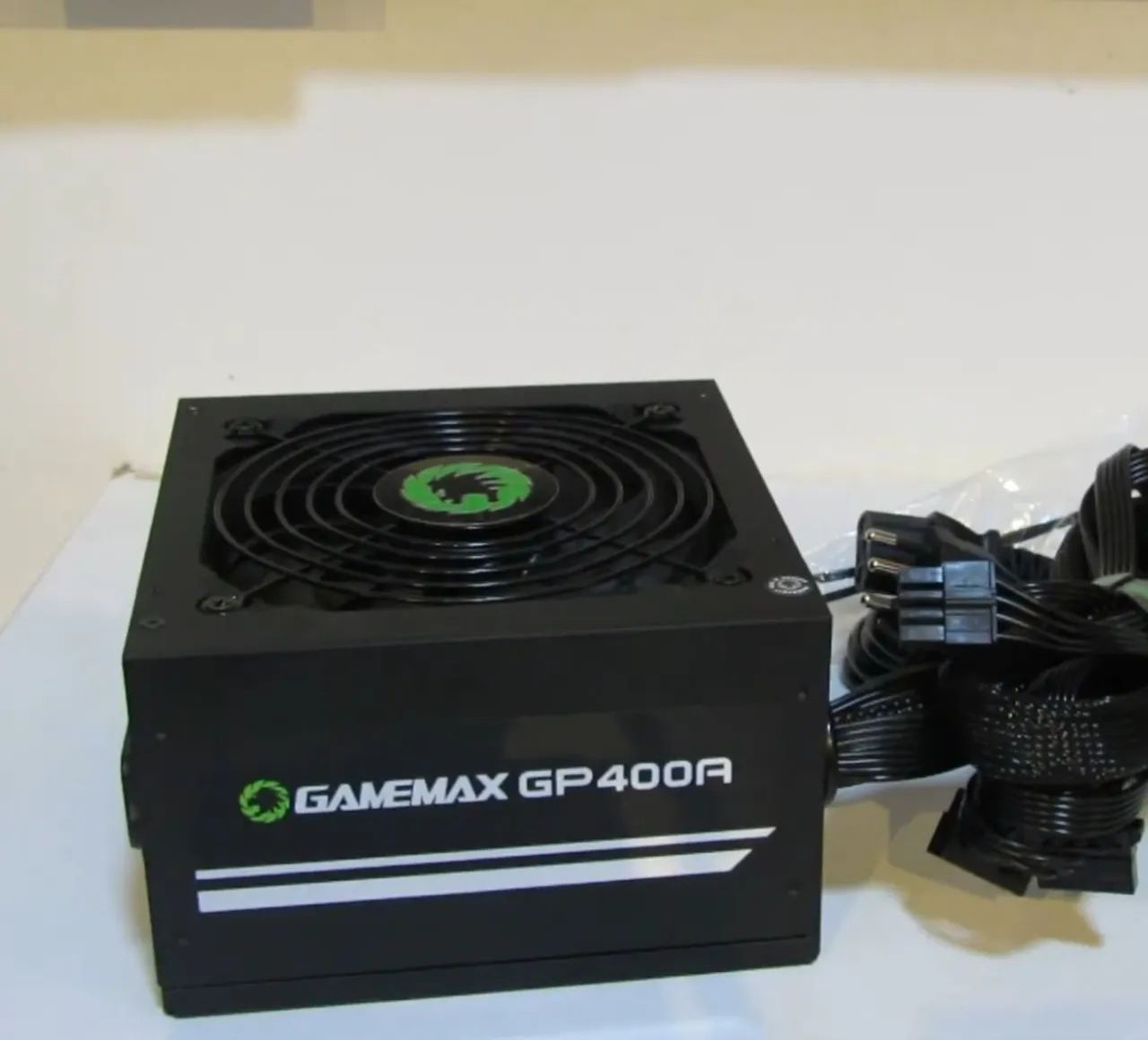 GP400 - 80 Plus Bronze Gamemax