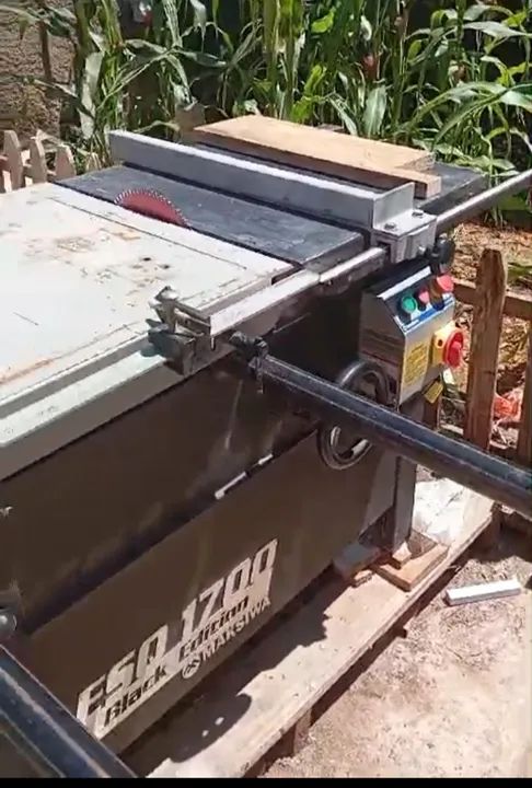 Serra esquadrejadeira 1700 Black Edition - Foto 4