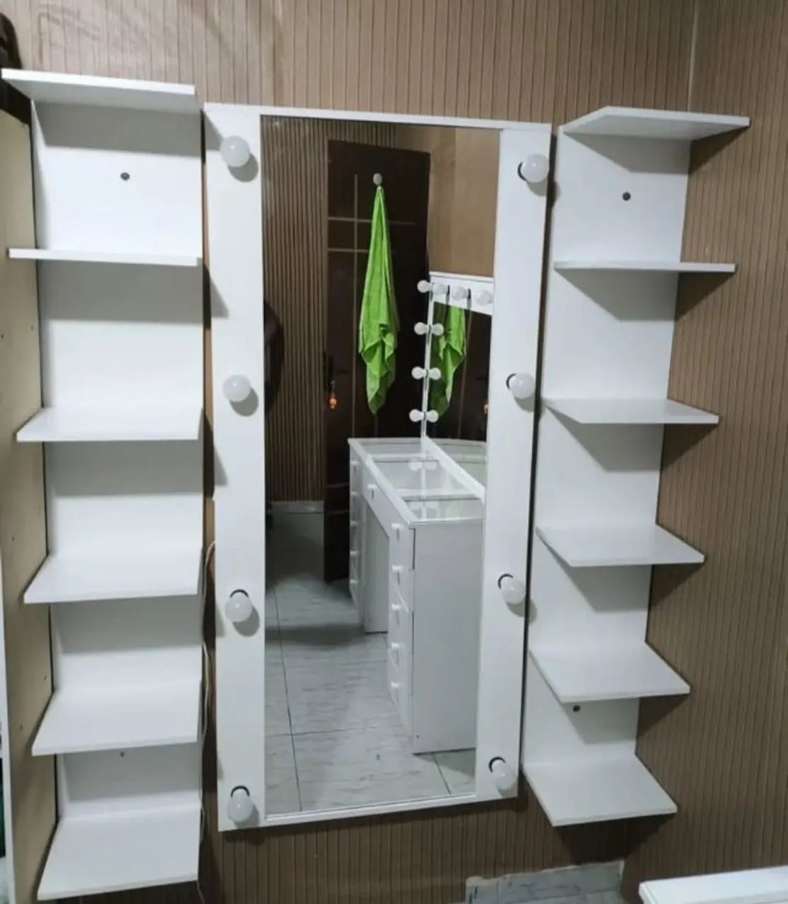 Espelho com nicho em mdf novo 