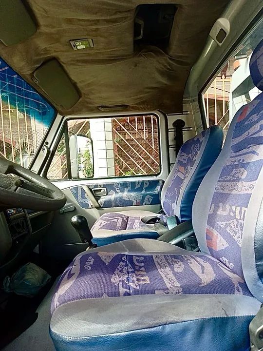 Vendo Caminhão Guincho VW 2001 com plataforma hidráulica 5,5m  - Foto 5