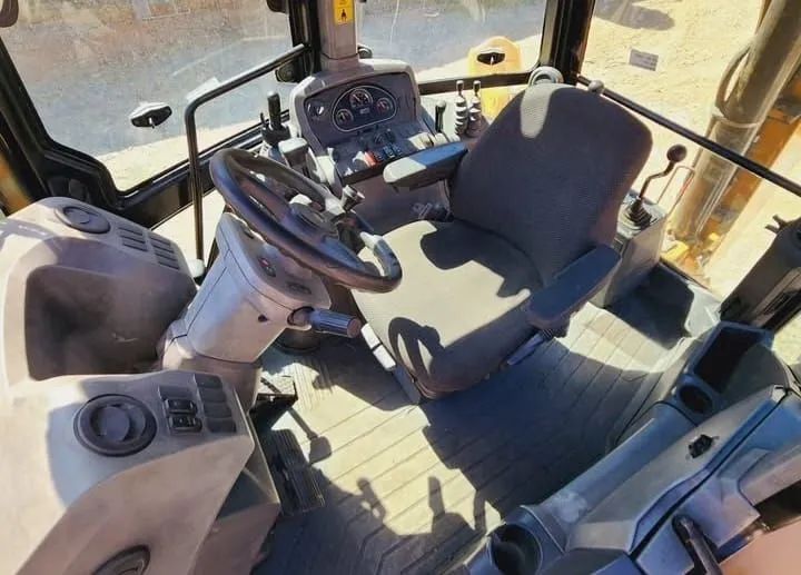 Retroescavadeira cartepillar 416F ano 2020 - Foto 5