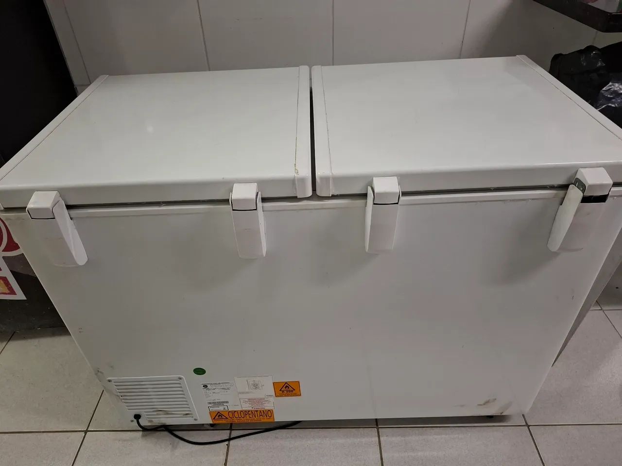 RH出品 Freezer Horinzontal dupla ação 411lt tp dupla chapa 220v