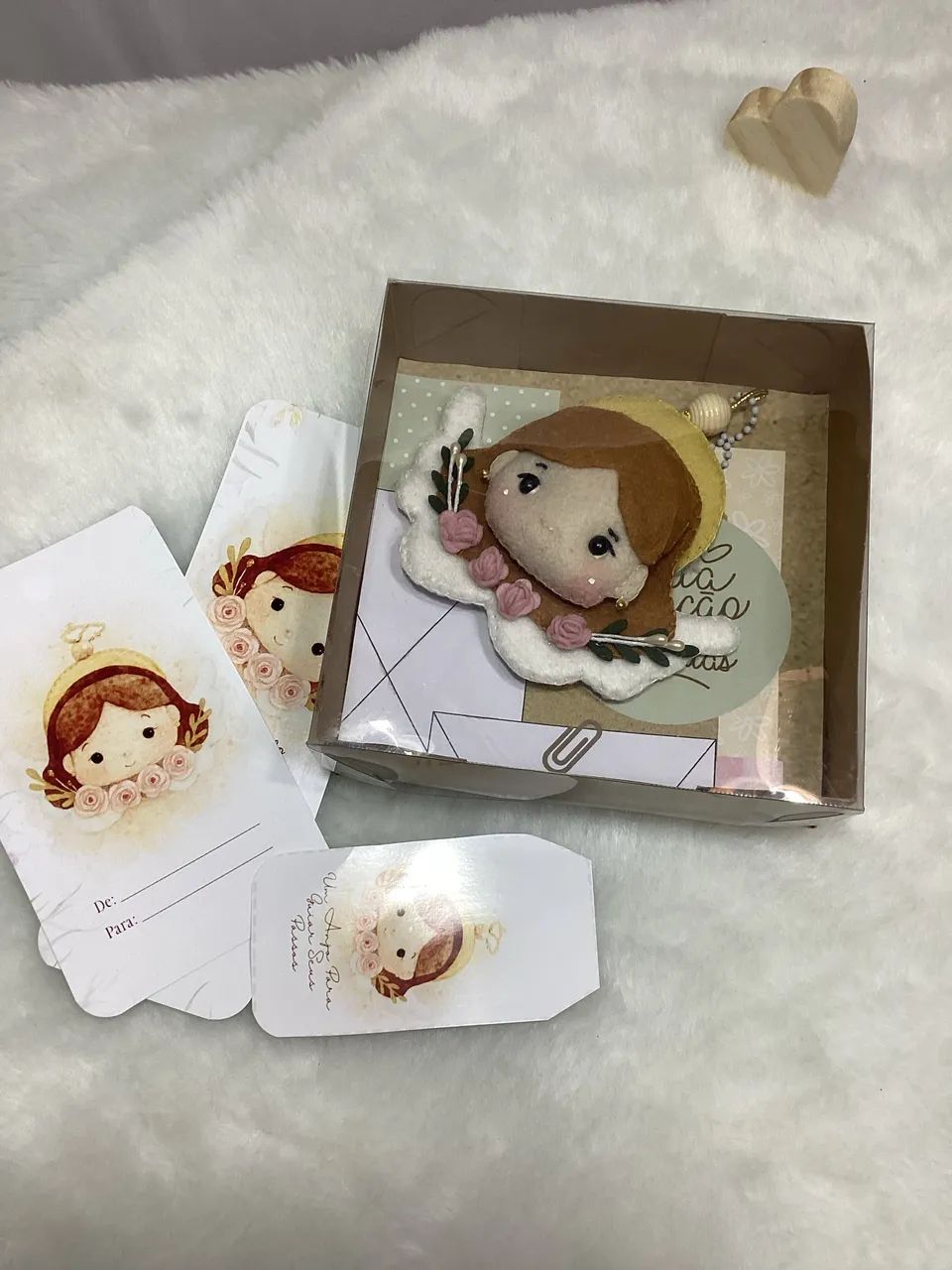Chaveiro Anjinha em Feltro com Tag Personalizada e Embalagem  - Foto 3