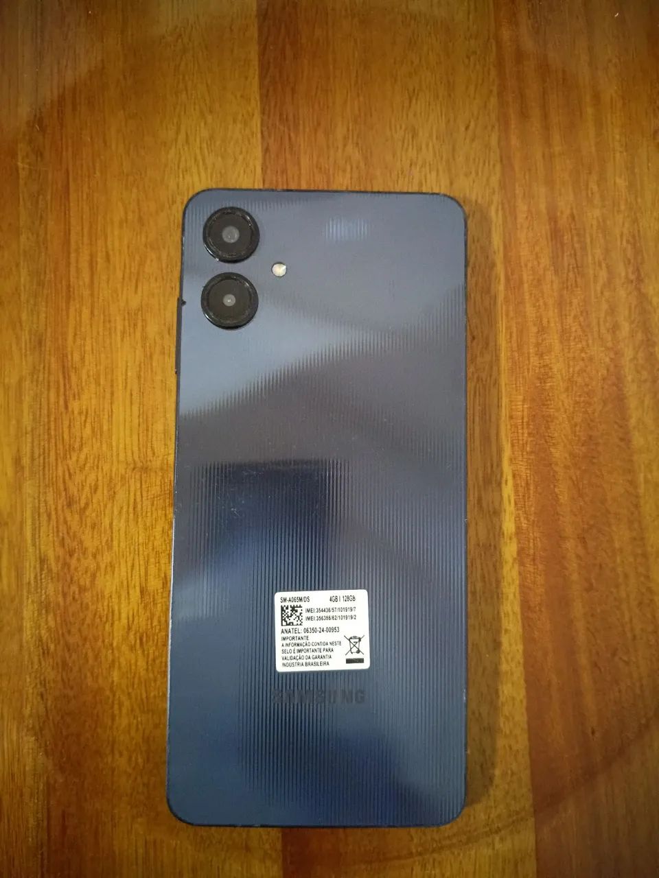 Celular Samsung  A05 128 GB pra vender 500  - Foto 2