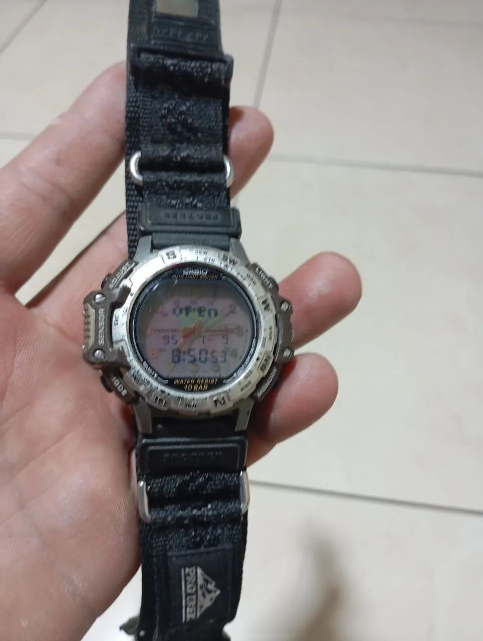 Relógio Casio pro Trek todo original  valor 1.800