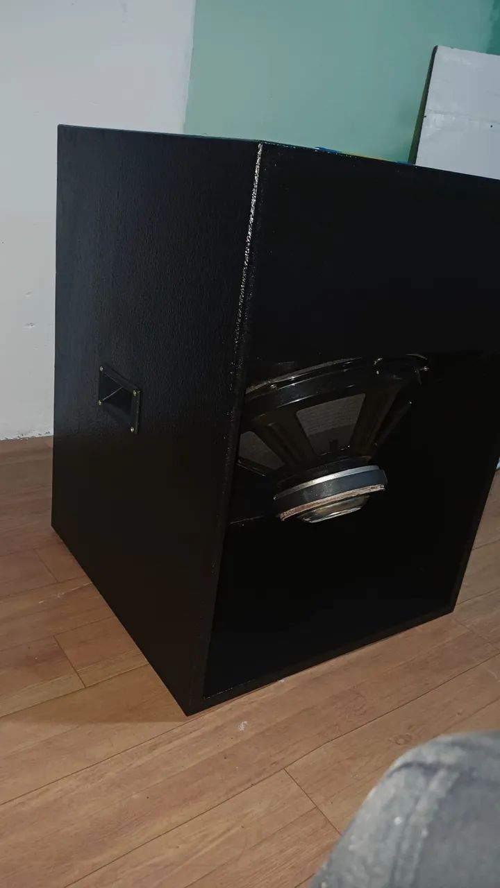 Vendo Caixa Ev de 15 De 600w  - Foto 3