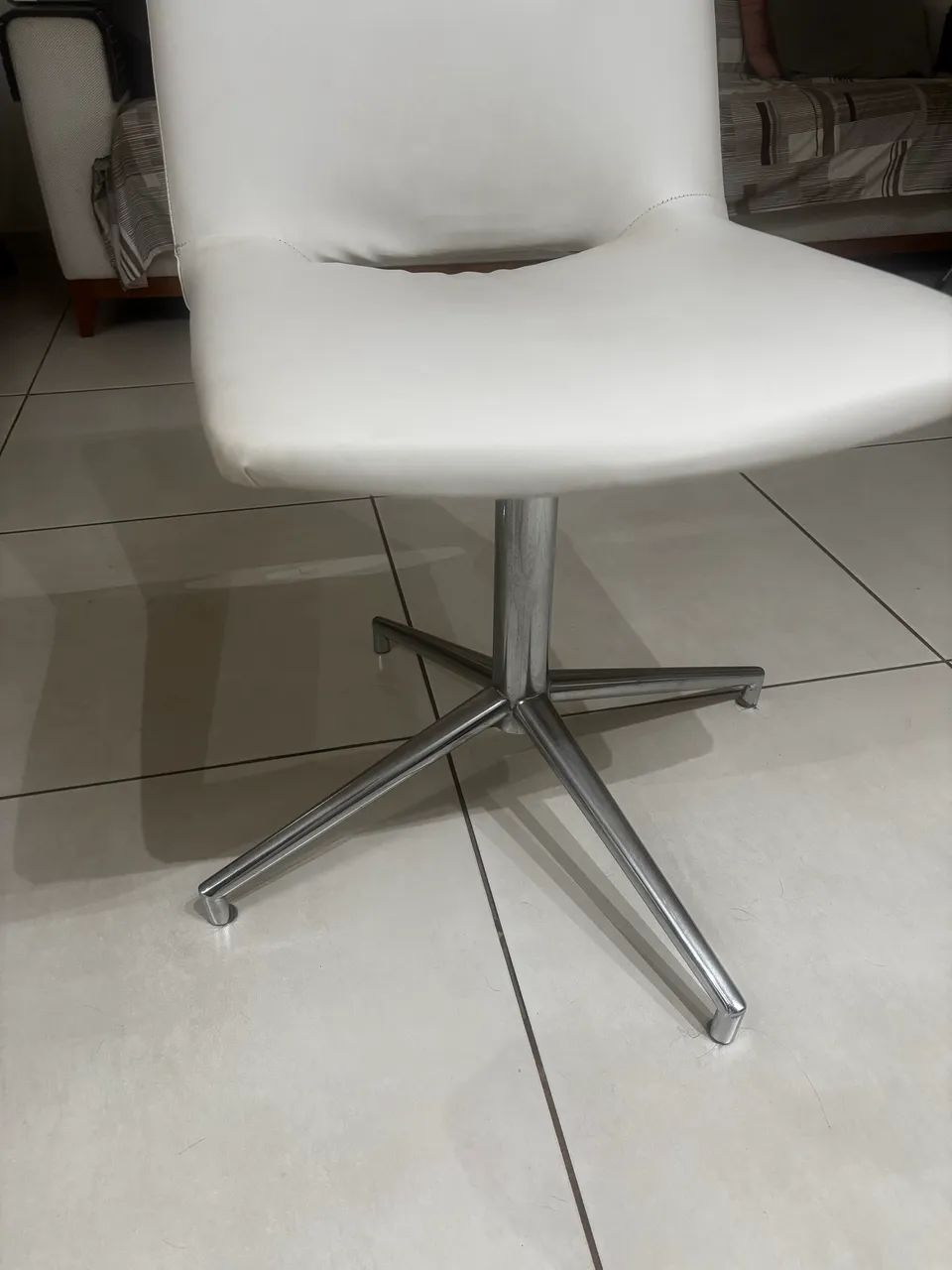 Conjunto de 2 Cadeiras p Escritório  - Foto 4