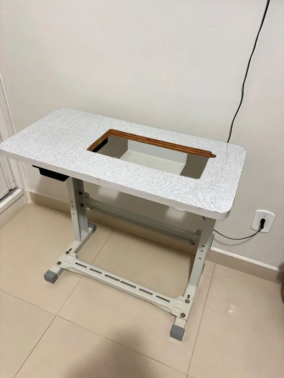 Bancada para máquina de costur - Foto 4