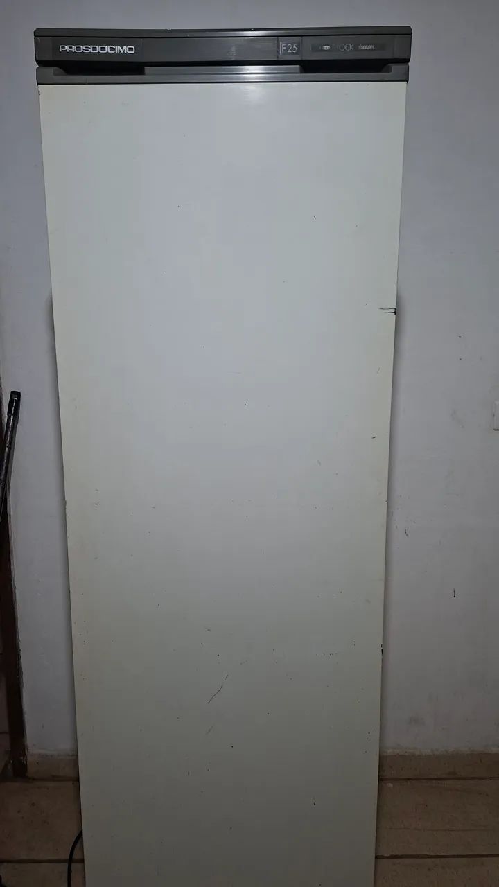 Freezer vertical 