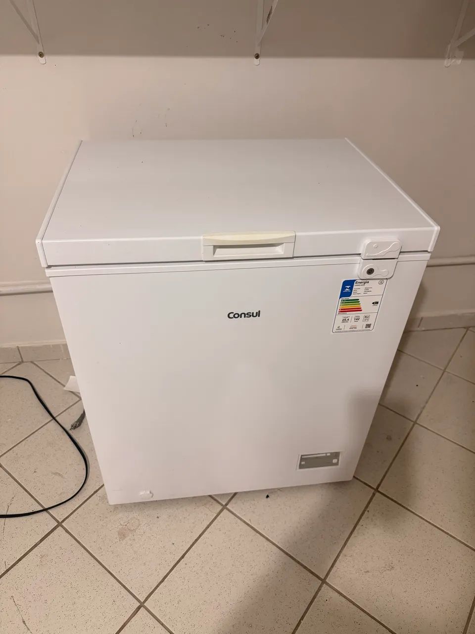 2 freezer. Gela e refrigera 