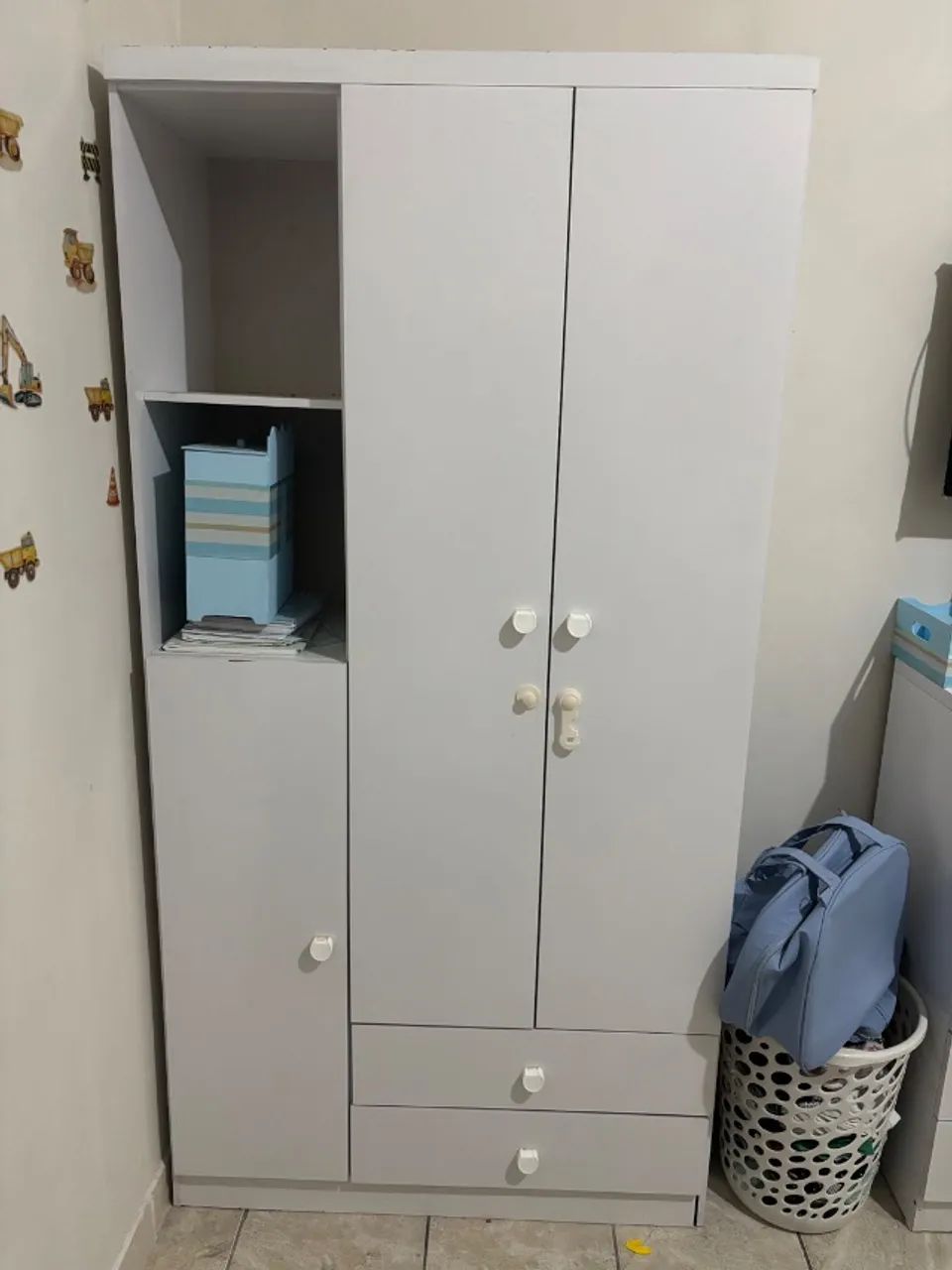 GUARDA ROUPA INFANTIL