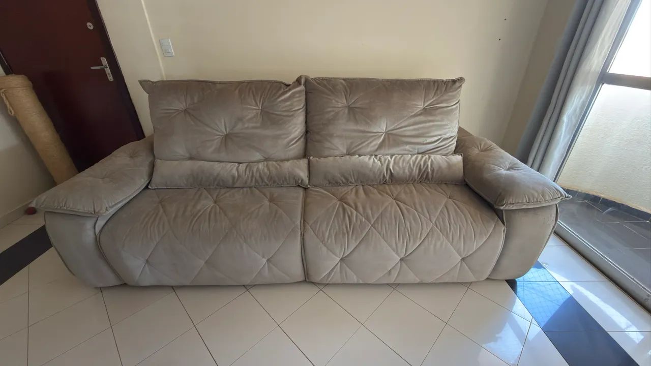 Sofá reclinável e retrátil.   - Foto 4