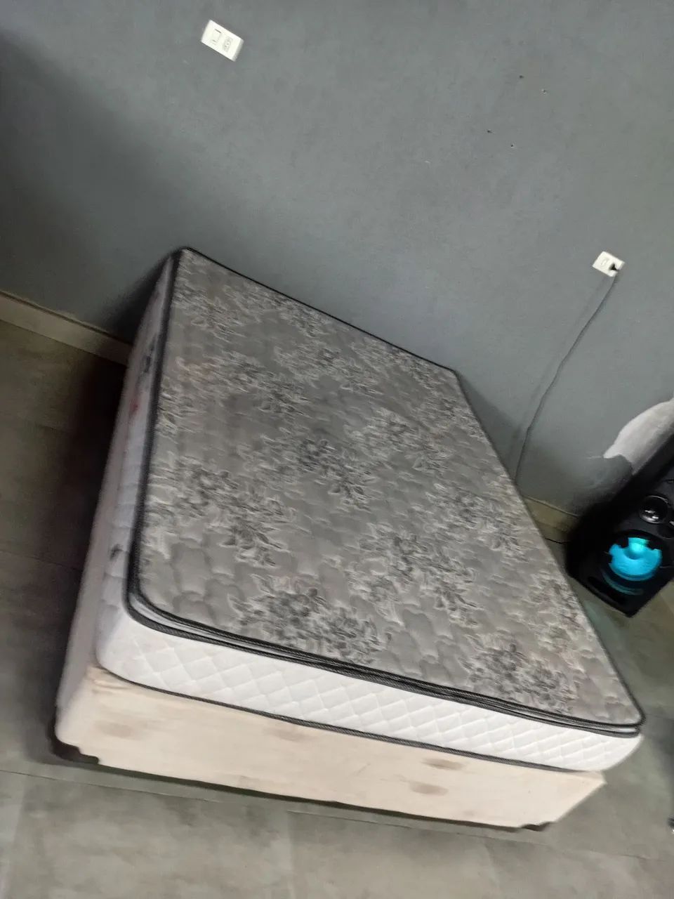 Vendo cama de casal padrão entrego  - Foto 4