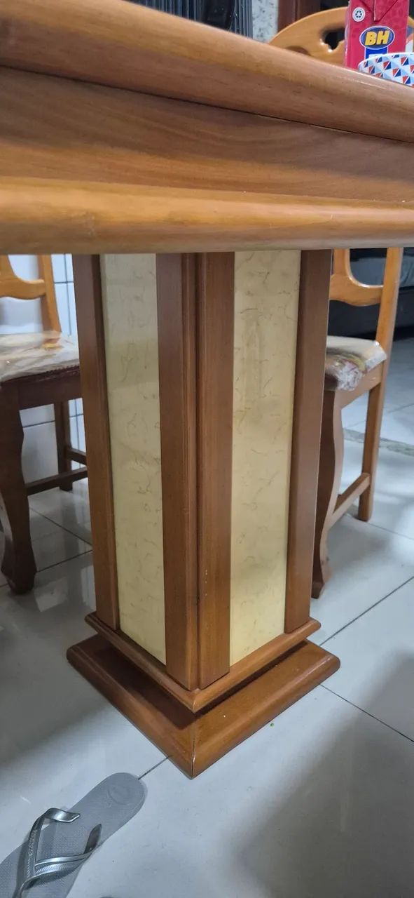 Mesa de madeira + 6 cadeiras - Foto 4