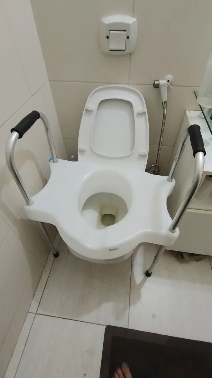 Assento Sanitário Elevado com Barras - Foto 2