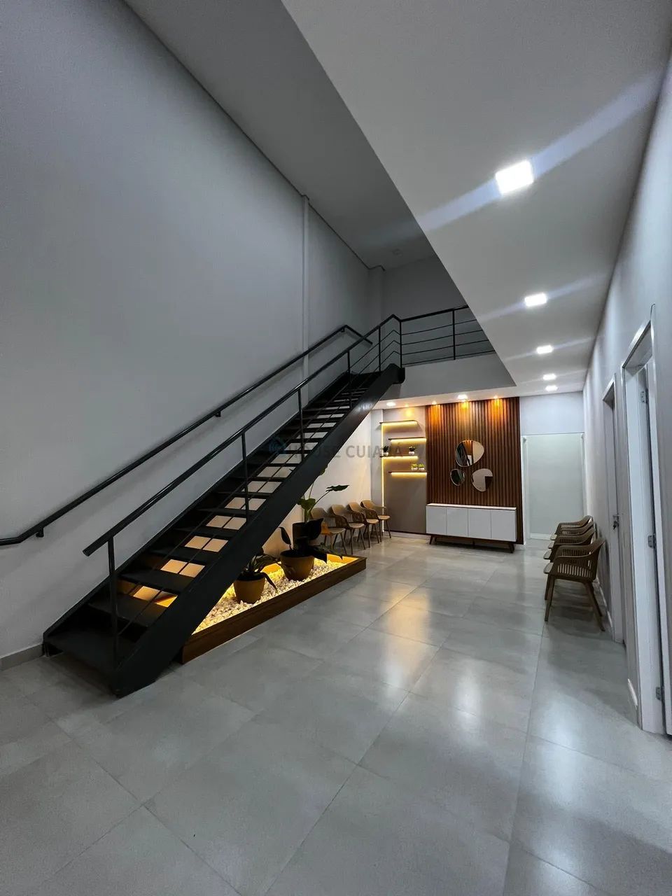 Alugo Sala Comercial na Av. Carmindo de Campos - Foto 2