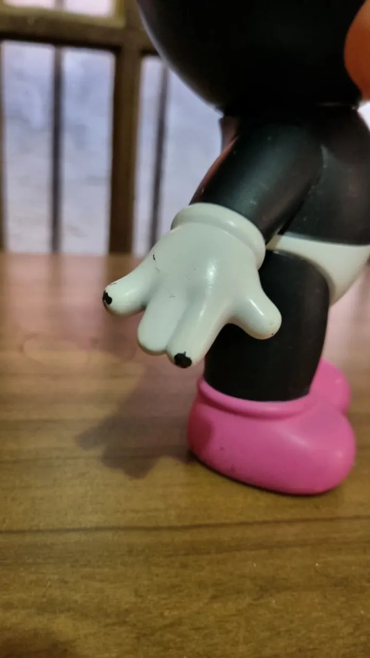 Boneca Minnie em vinil - Foto 5