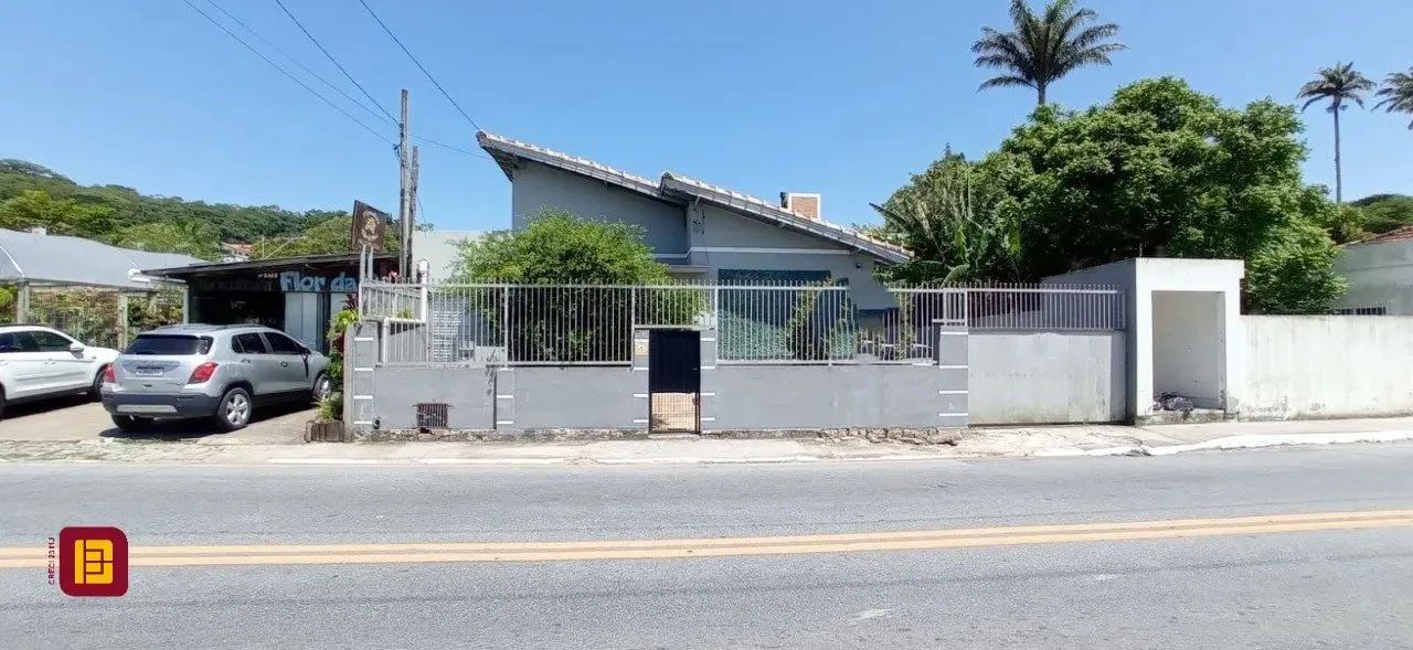 Casa Comercial em Centro