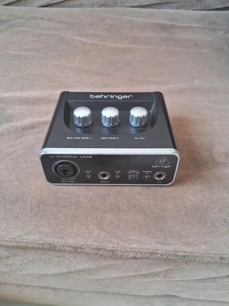 Behringer U-Phoria UM2  - Foto 3
