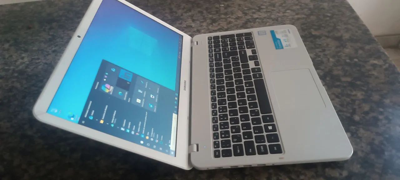 Notebook Samsung SSD 240 GB Tela 15.6