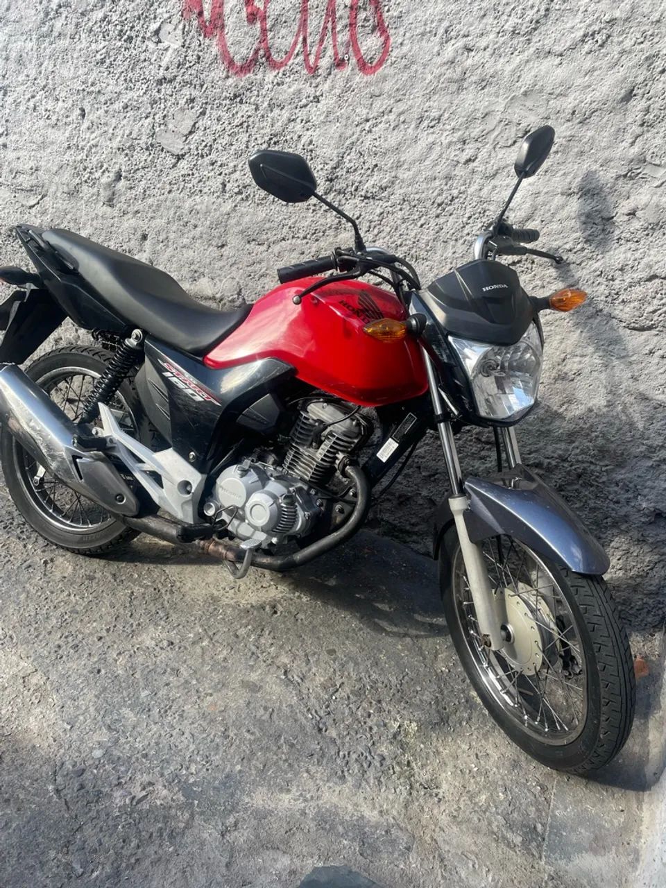 Alugo moto !
