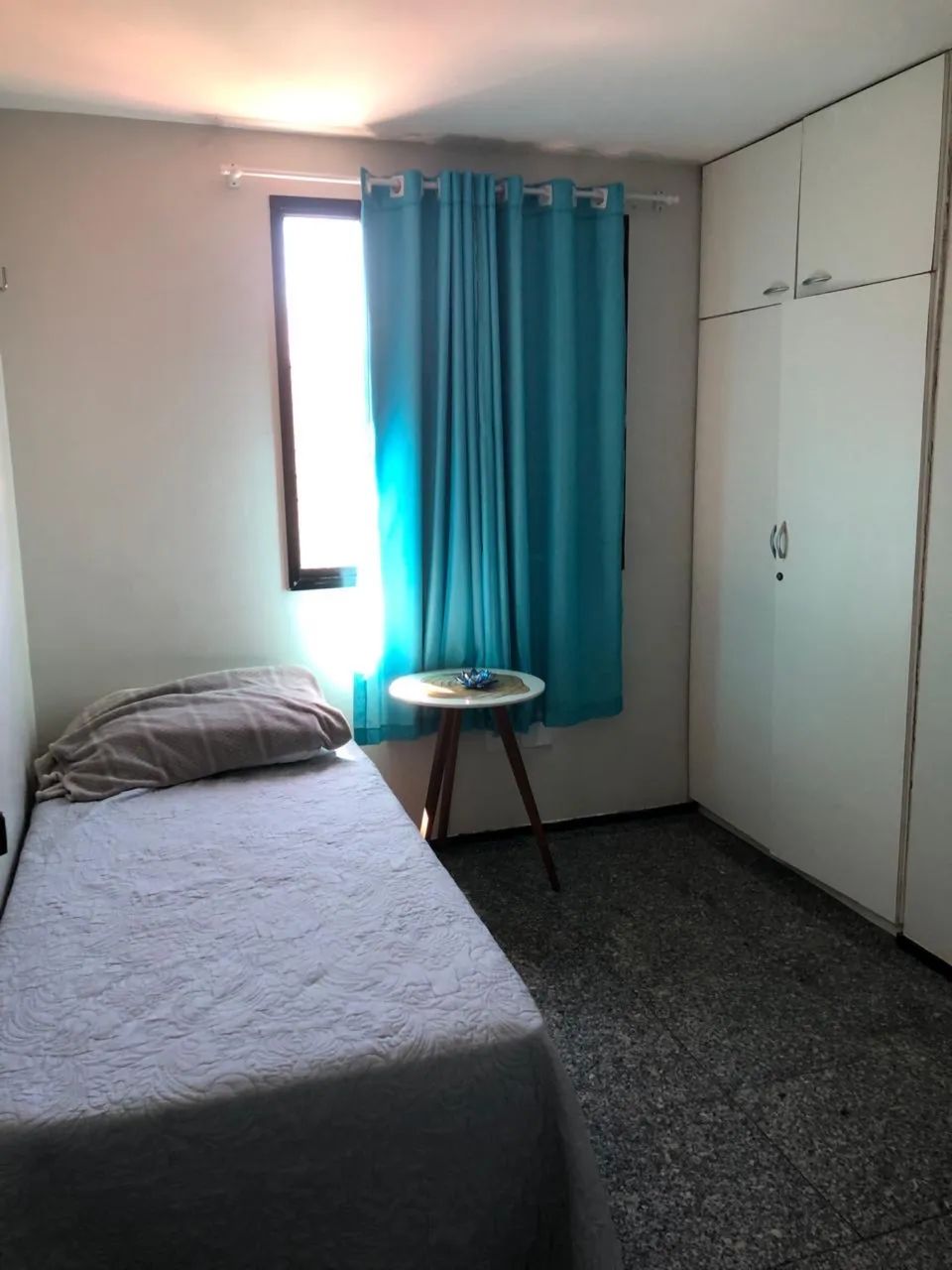 Aluguel de Quarto Feminino Privativo - Beira Mar, com banheiro ...