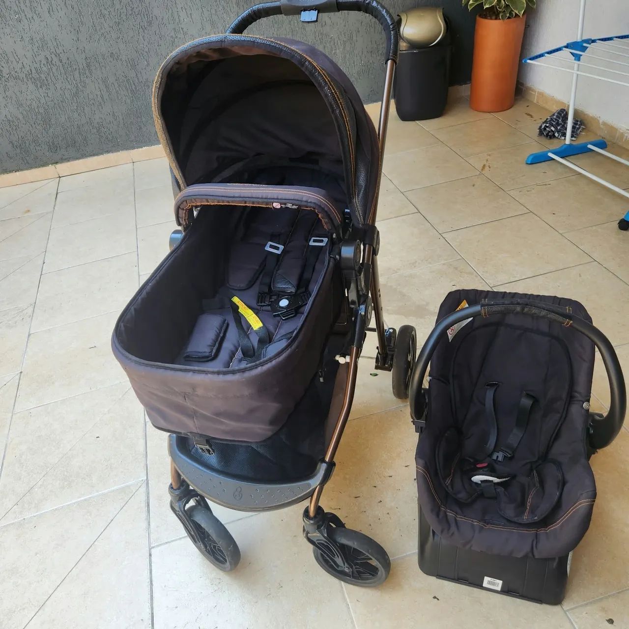 Carrinho de bebê + bebê conforto  - Foto 2