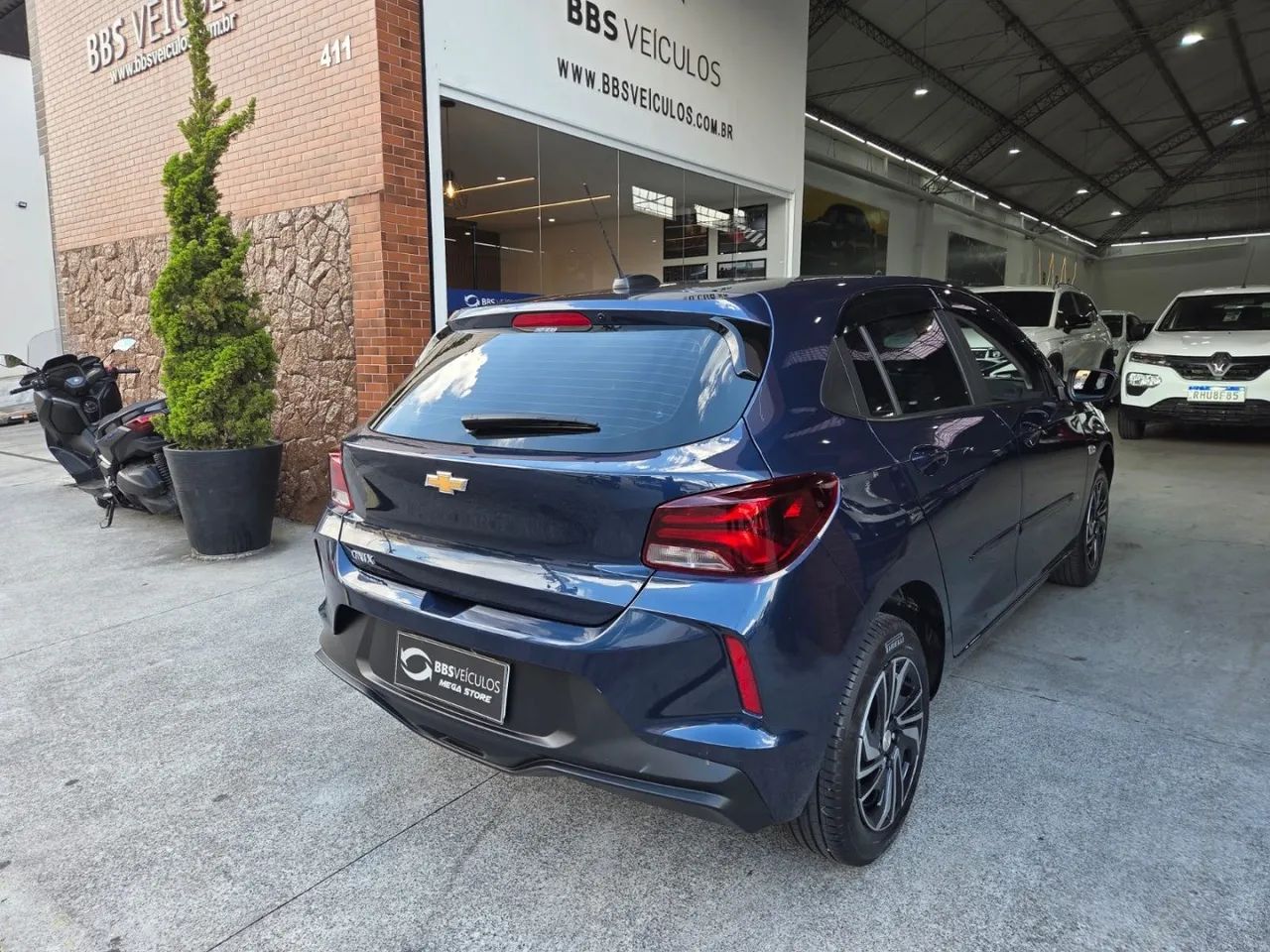 Chevrolet Onix Hatch 1.0 12V Flex Mec. 4P, foto 6 de 8
