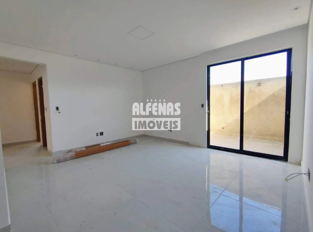 Área privativa à venda 3 quartos no Bairro Eldorado