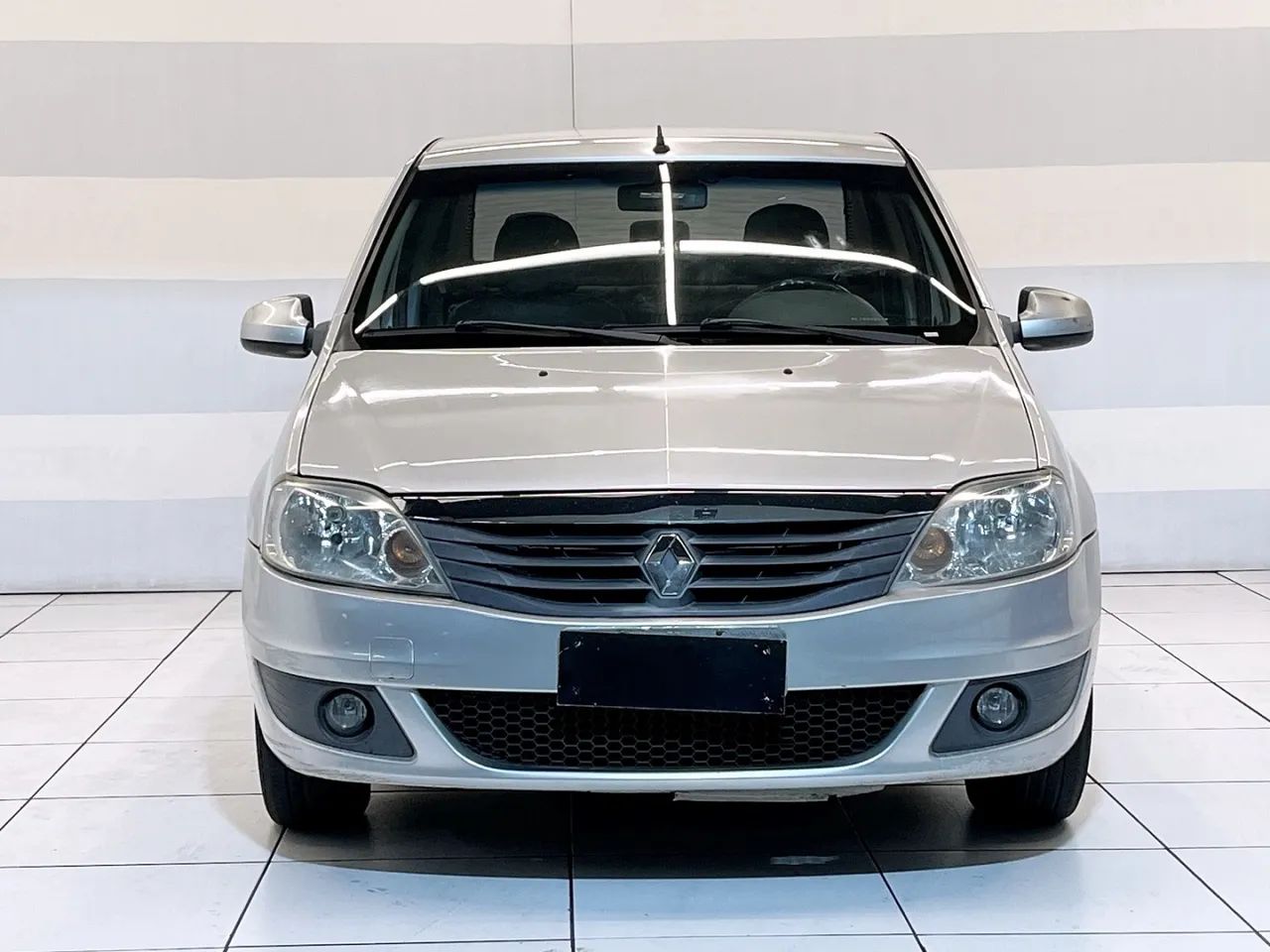 Renault Logan Expression Flex 1.6 16V 4P 2012 - Foto 3