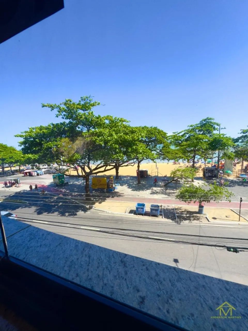 Apartamento perto da Praia em Praia da Costa: 3 Quartos com Suíte com Praticidade 