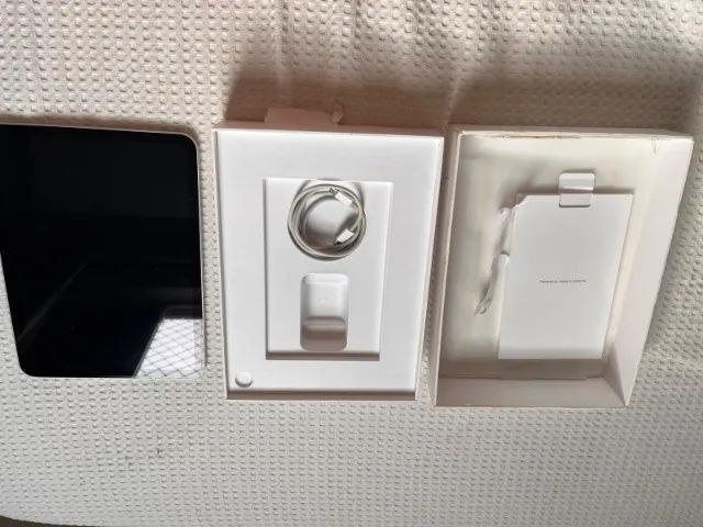 iPad 10ª Geração 64GB Wi-Fi Prateado