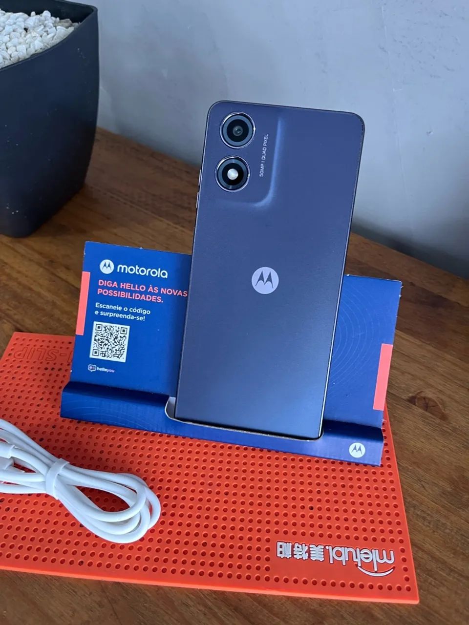 Celular barato pra sair logo