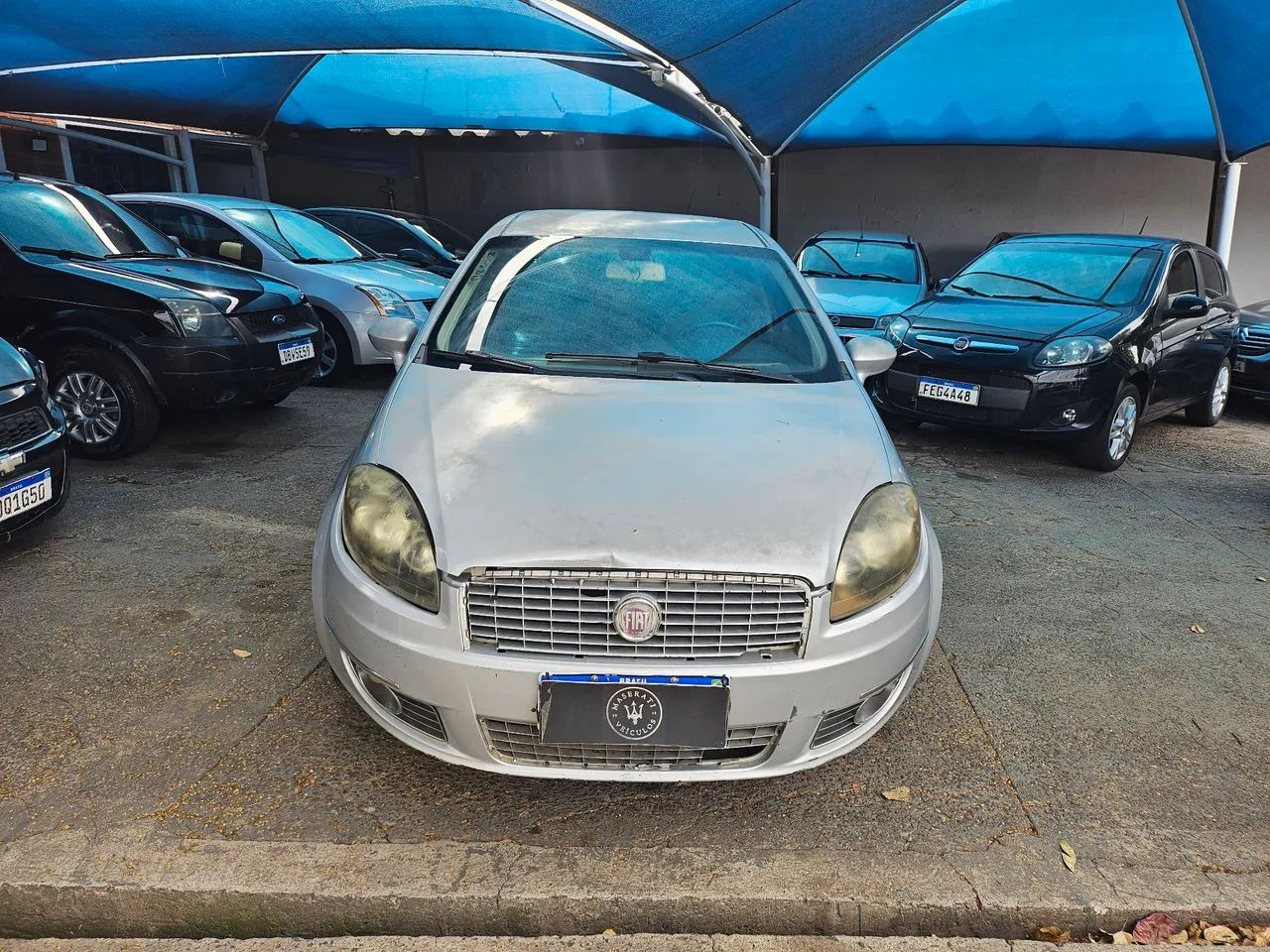 Fiat Linea Absolute 1.9/1.8 Flex Dualogic 4P 2010 - Foto 2