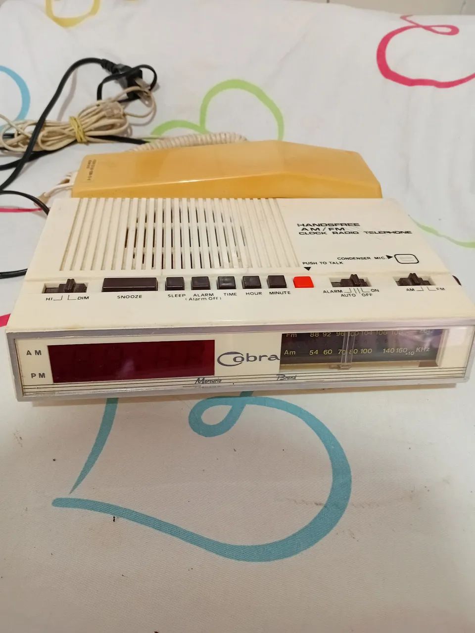 Rádio relógio antigo  - Foto 2