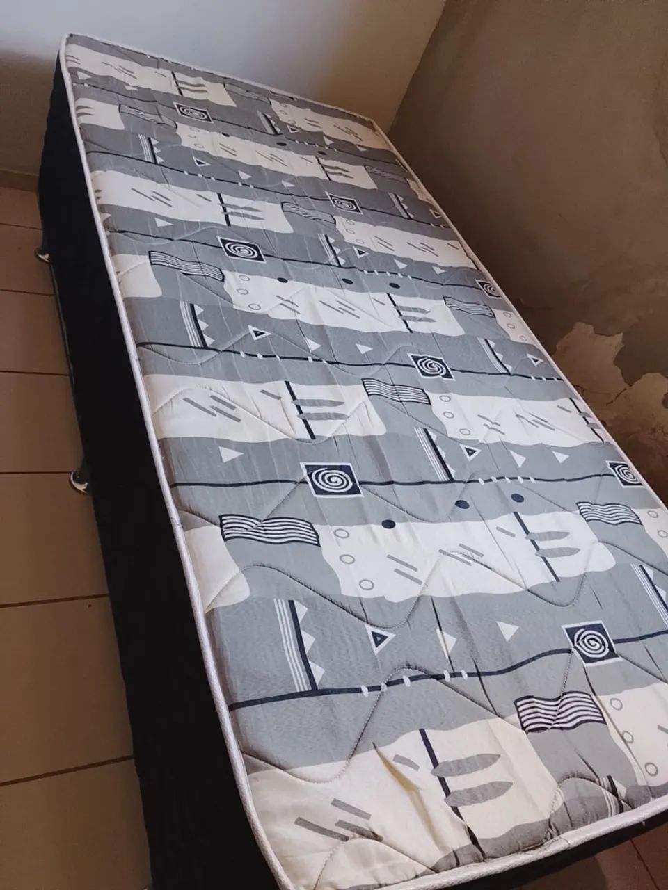 Cama box de solteiro semi nova  - Foto 3