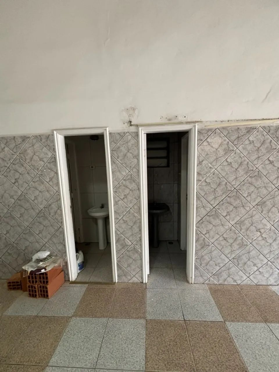 Ponto Comercial no começo do Bosque dos Eucaliptos - Foto 4
