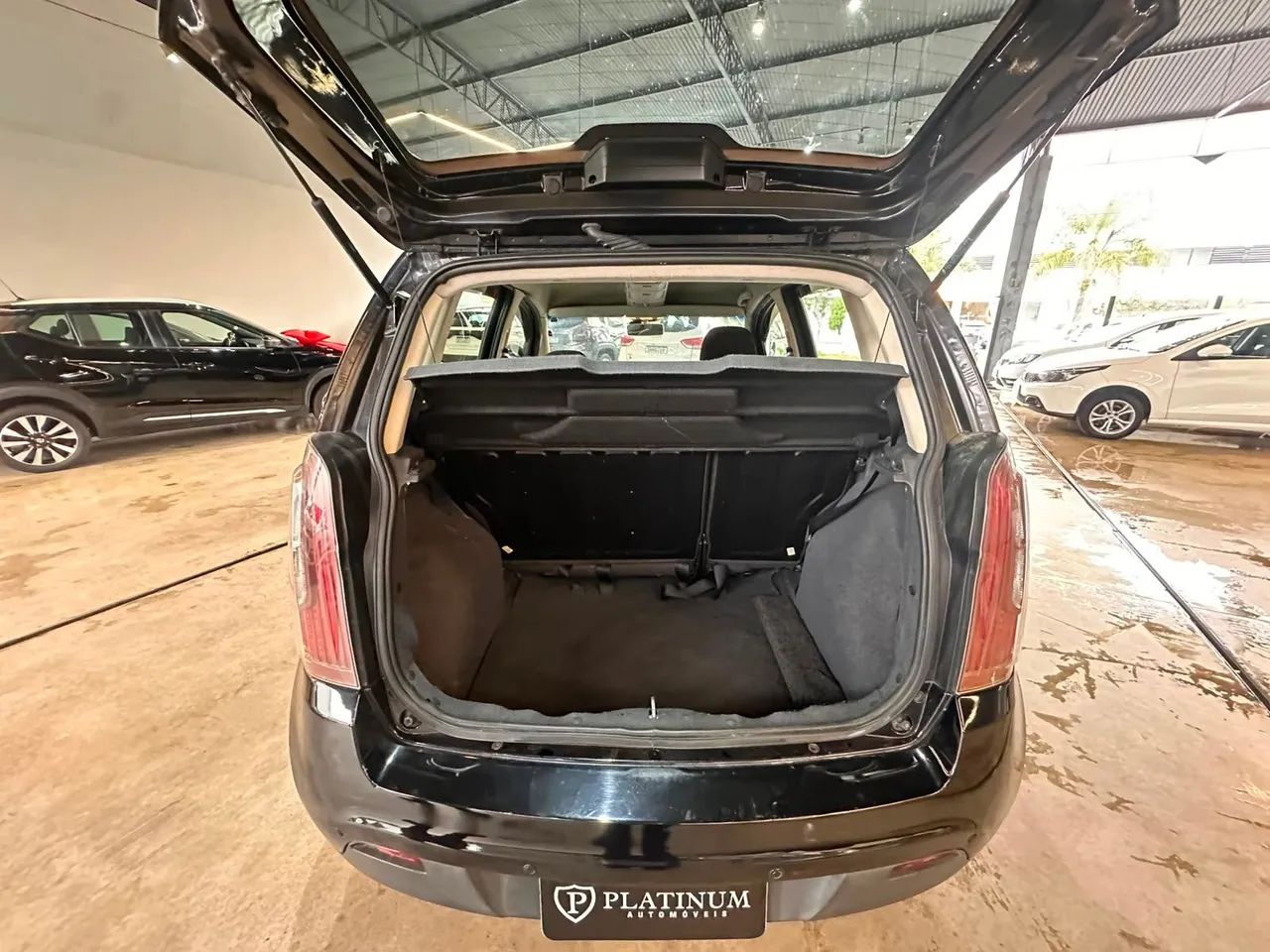Fiat Idea Attractive 1.4 Fire Flex 8V 5P 2013 - Foto 5