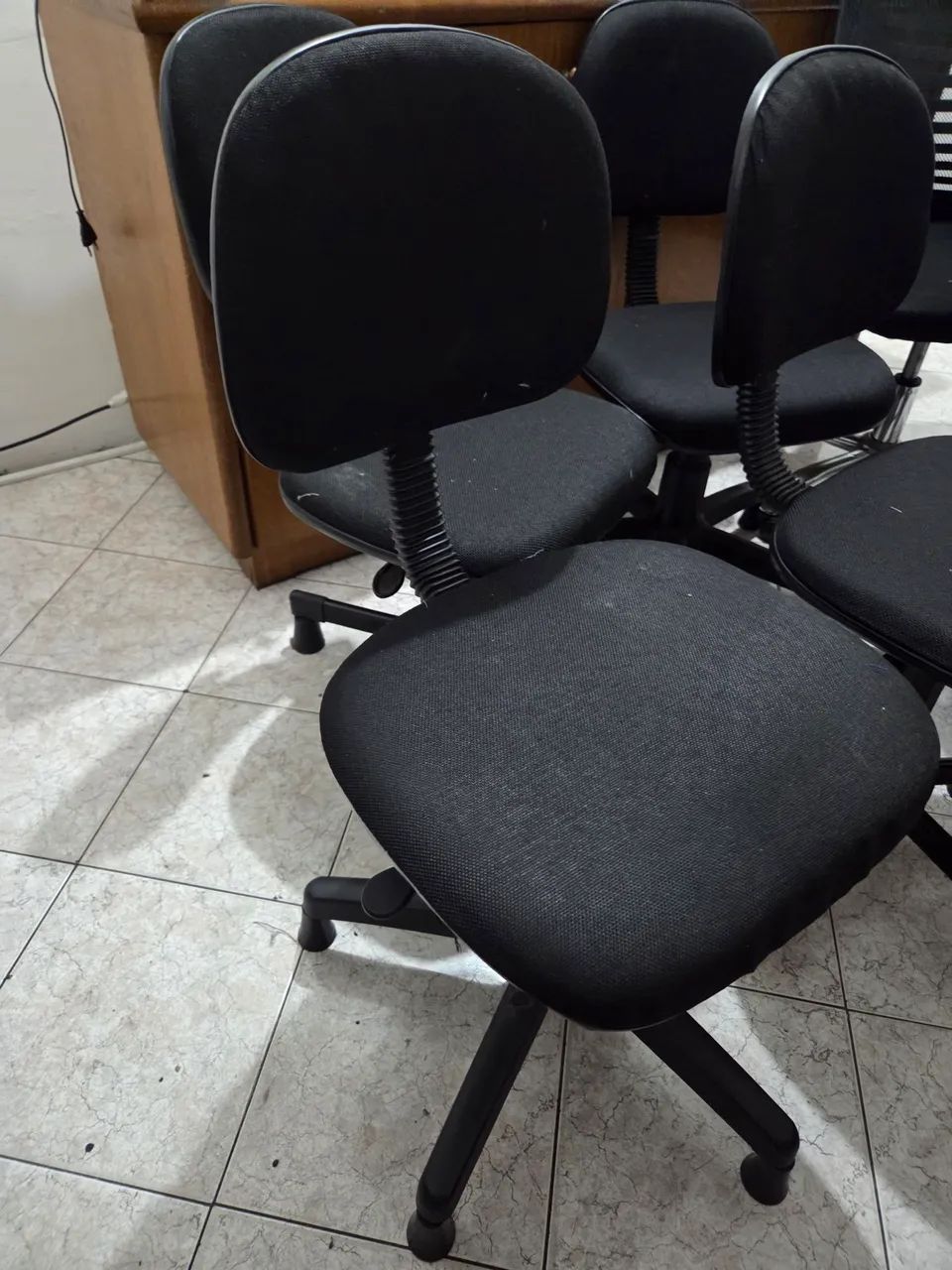Cadeira giratória escritorio comercio homeoffice - Foto 2