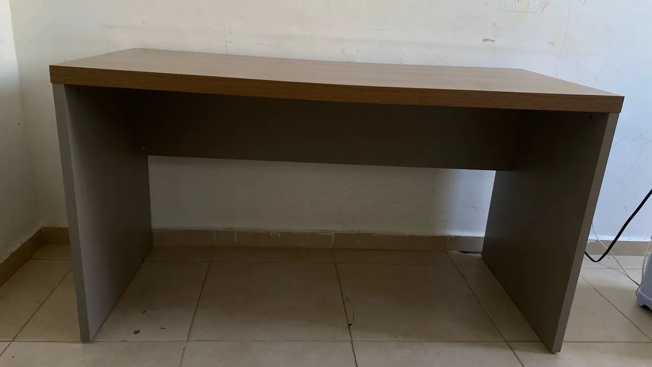 Mesa de estudo/trabalho  - Foto 2