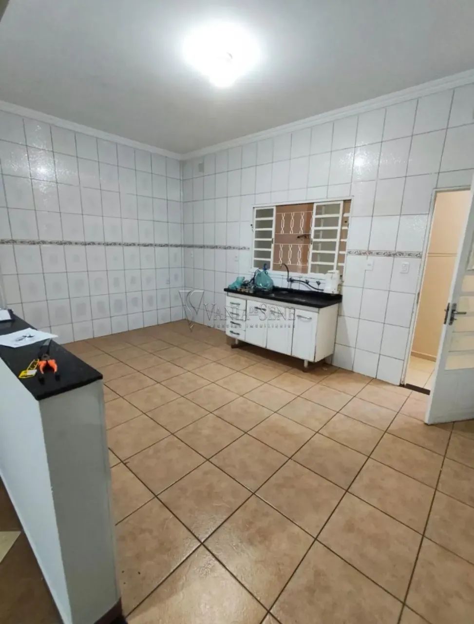 Propriedade inteira com casa ampla e ponto comercial - Foto 4