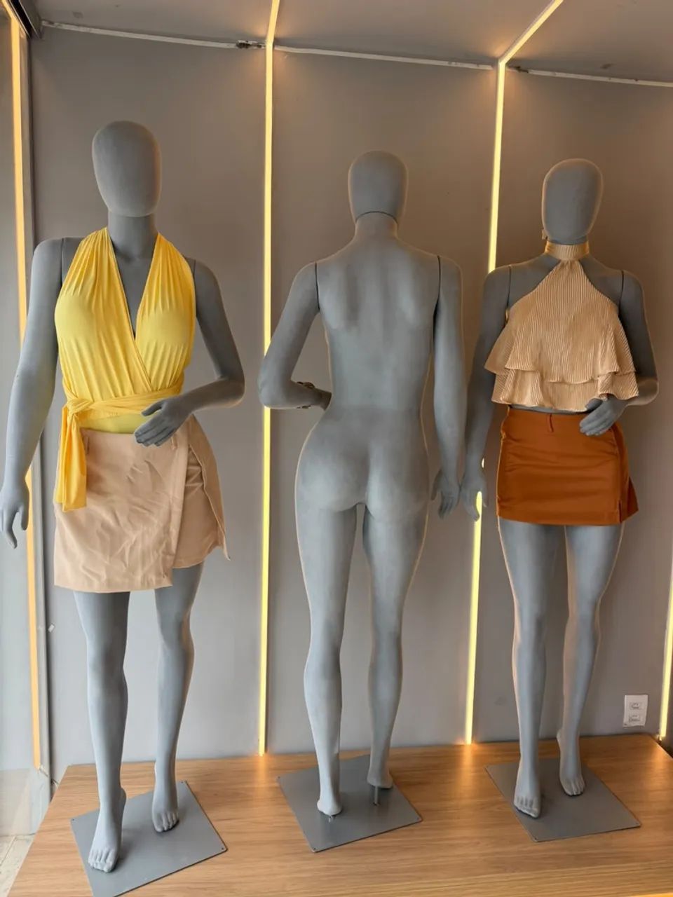 Maniquin  - Foto 2